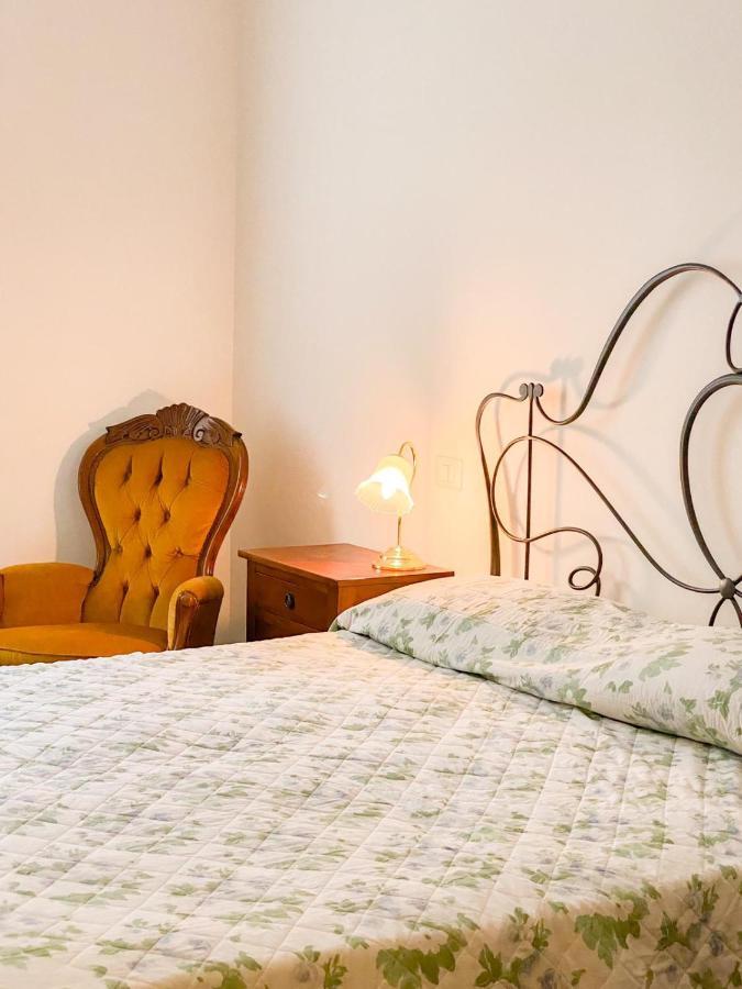 ヴェルナッツァA Casa Di Marioアパートメント エクステリア 写真